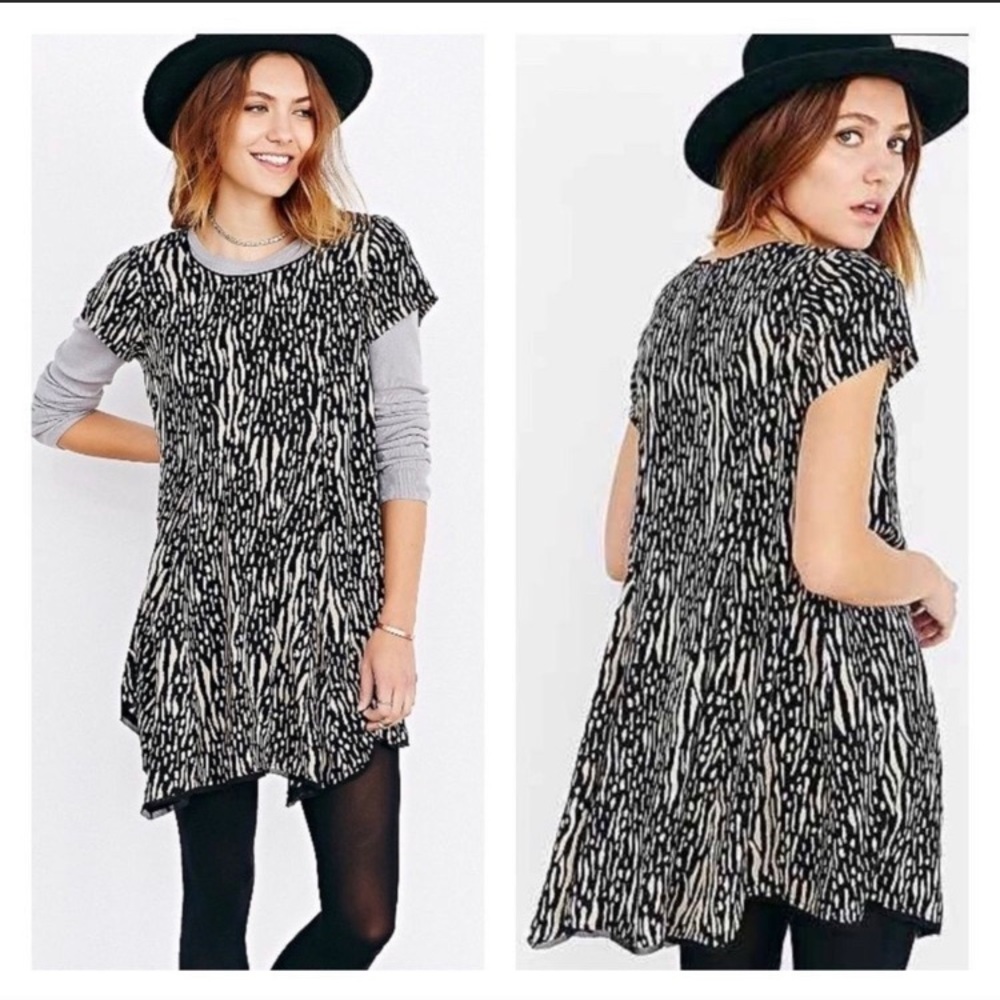 Silence & Noise Urban Outfitters Mini Baby Doll Dress M